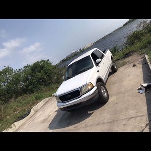 Meet your Posher, Chase